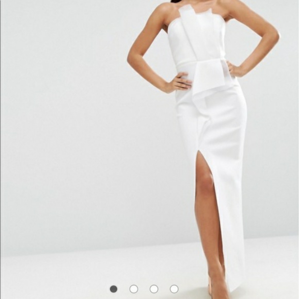 NWT Tall red carpet organza bandeau scuba maxi